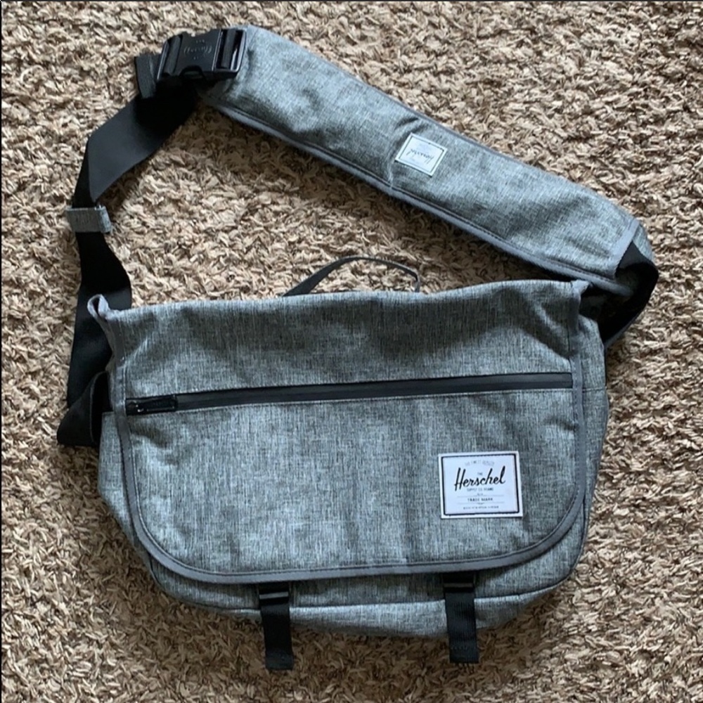 Herschel Messenger Bag - Heathered Grey Like New!